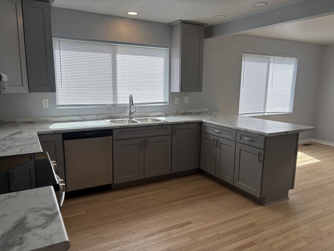 Foto del edificio - 1095 3rd St