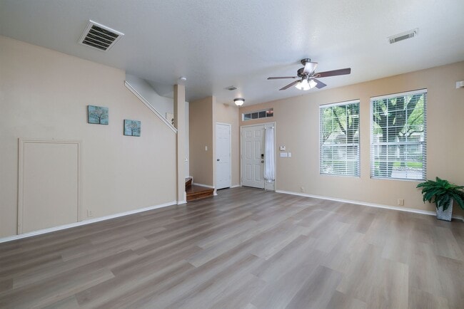 Building Photo - 29723 Sullivan Oaks Dr