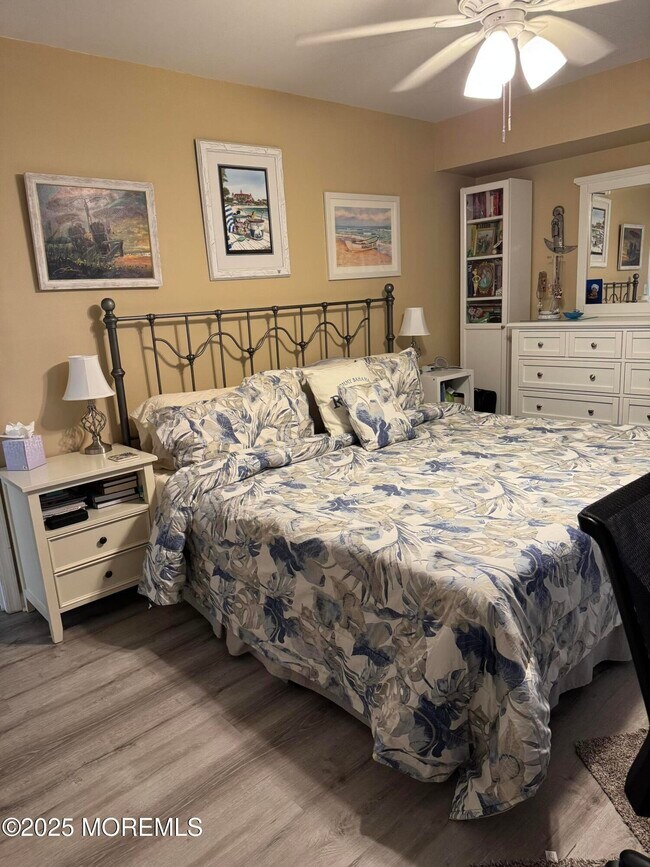 Foto del edificio - 206 Brinley Ave