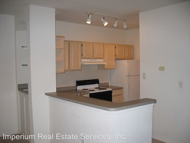 Building Photo - 5815 Legacy Crescent Pl