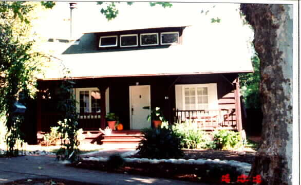 Building Photo - 81 Sycamore Ave