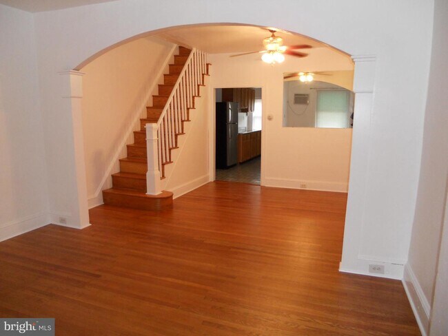 Building Photo - 3630 Fisk Ave