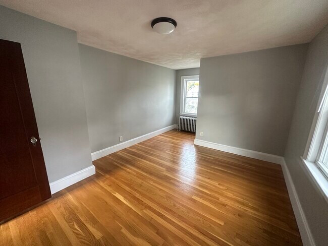 Foto del edificio - 235 Ashcroft Rd
