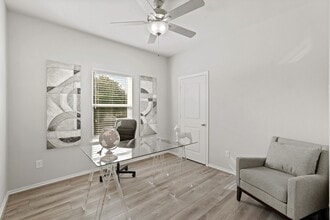 Building Photo - 1417 Acorn Mdw St