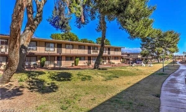 Primary Photo - 615 S Royal Crest Cir