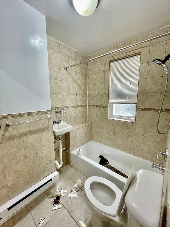 Foto del edificio - 129 W 54th St