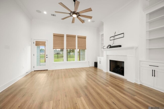 Building Photo - 39262 Bridge Path Ln