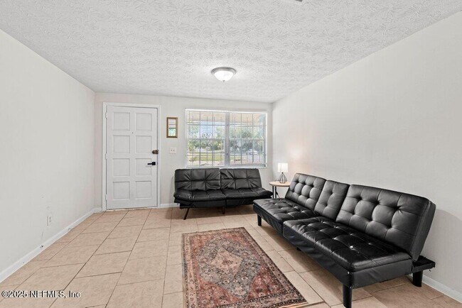 Foto del edificio - 4504 Lincrest Dr S