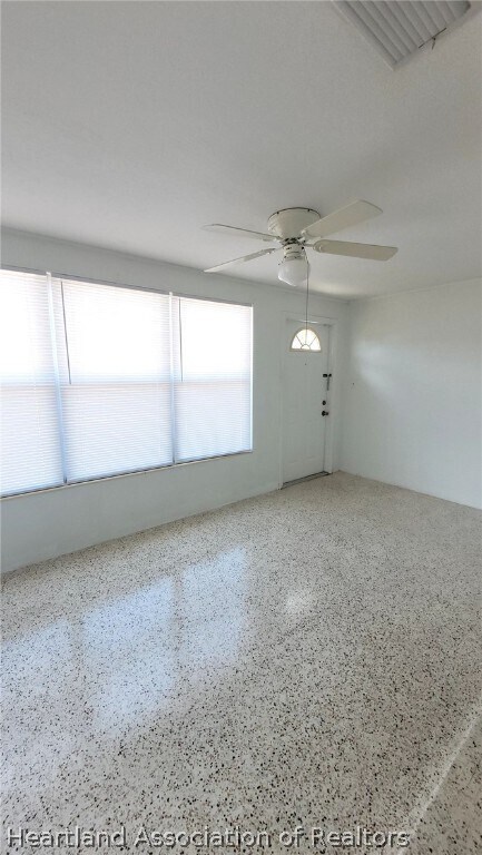 Building Photo - 2990 W Lake Chilton Dr