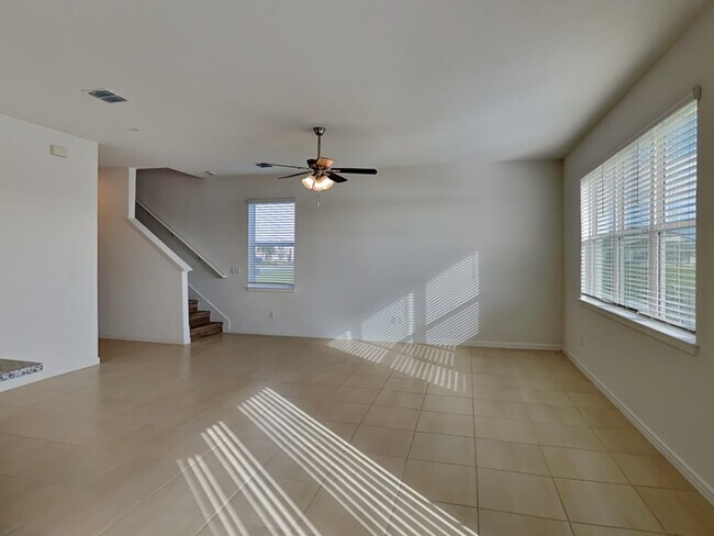 Foto del edificio - 2640 Blowing Breeze Avenue