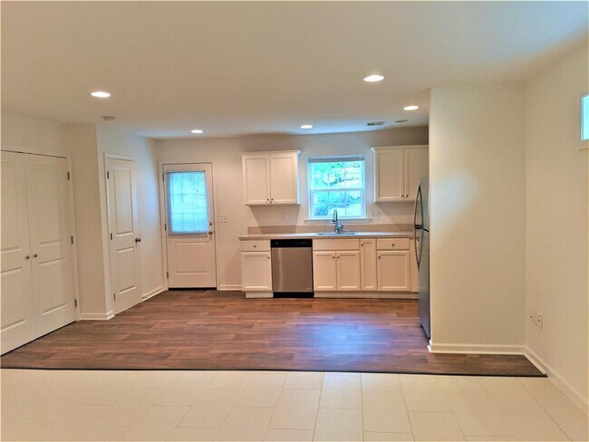 Foto del edificio - 336 Central Park Ave