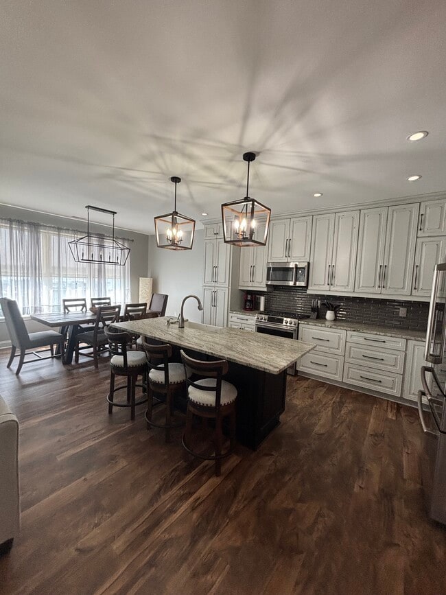 Foto del edificio - 13242 Lake Shore Dr