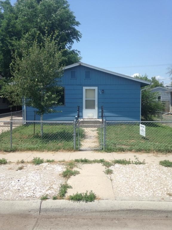 Primary Photo - 2318 WEST B
