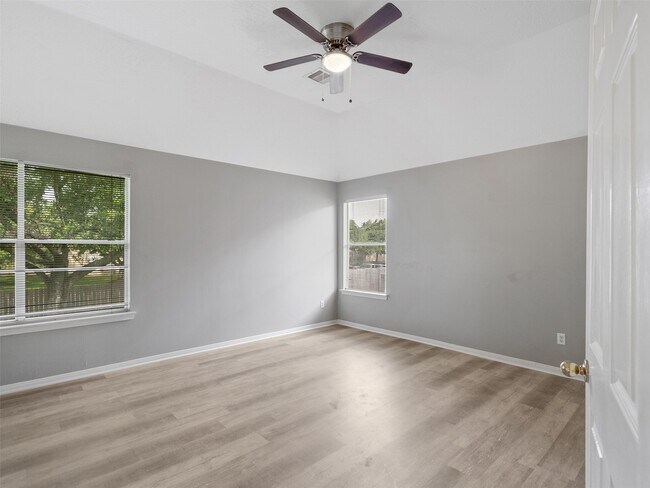 Foto del edificio - 6123 Dove Fern Ct