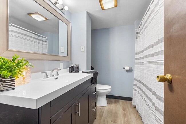 Foto del edificio - 3 Bedroom plus bonus room house