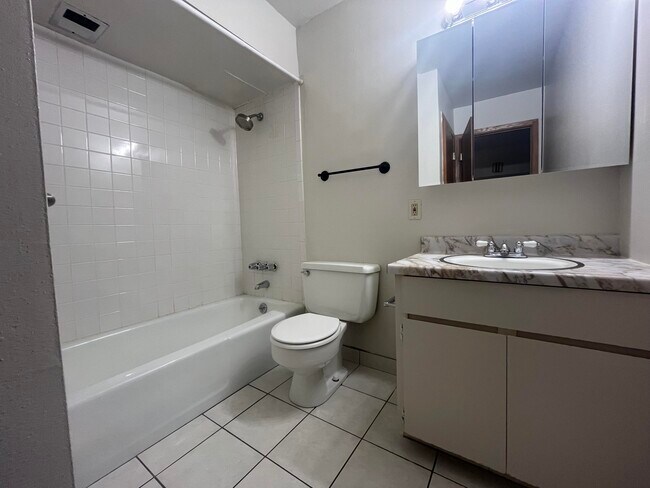 Foto del edificio - 3811 S 35th St