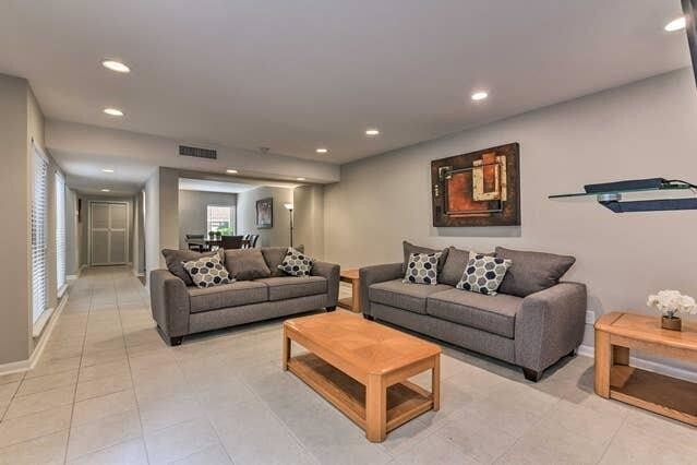 Foto del edificio - 4722 Post Oak Timber Dr