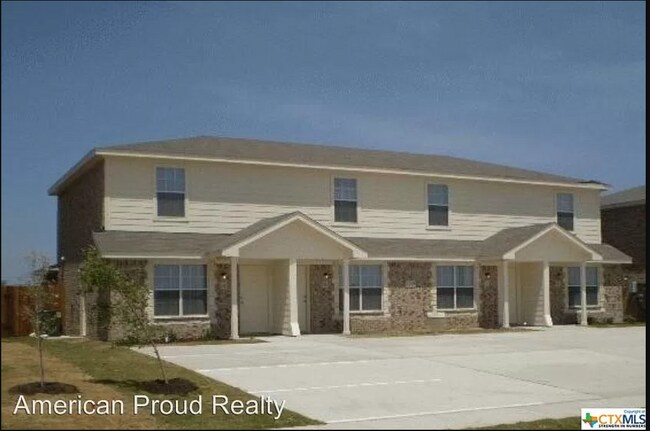 Foto del edificio - 1305 Cavalry Ln