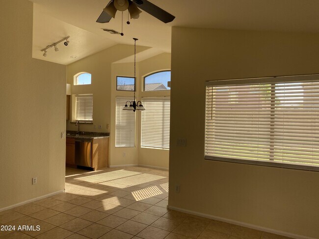 Foto del edificio - 11519 E Persimmon Ave