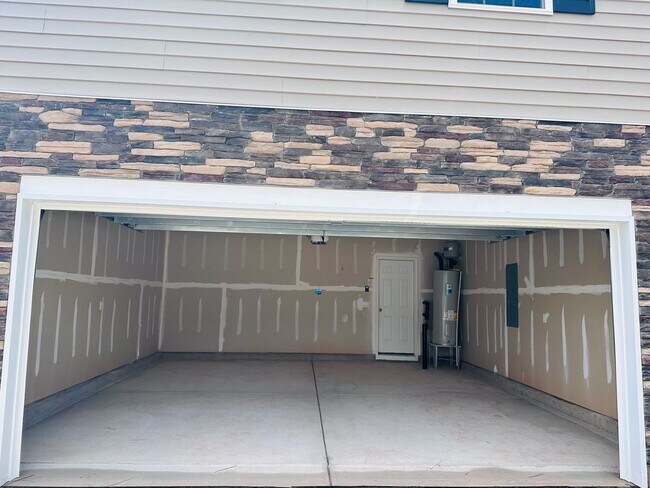 Foto del edificio - Hickory quiet, family-friendly neighborhoo...
