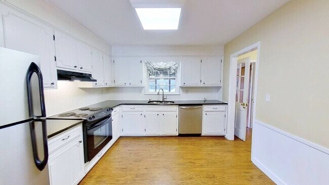 Building Photo - 806 Belmorrow Dr