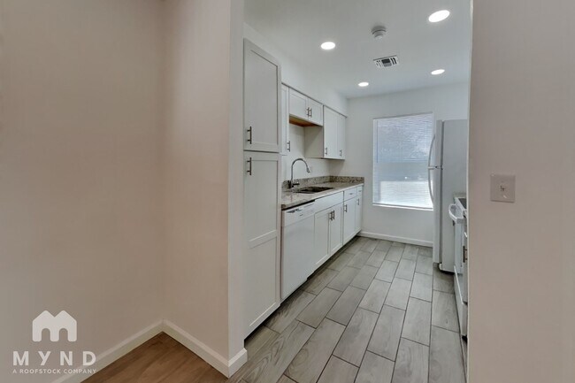 Foto del edificio - 6657 W Ocotillo Rd