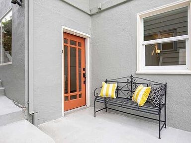 Foto del edificio - 908 Everett Ave