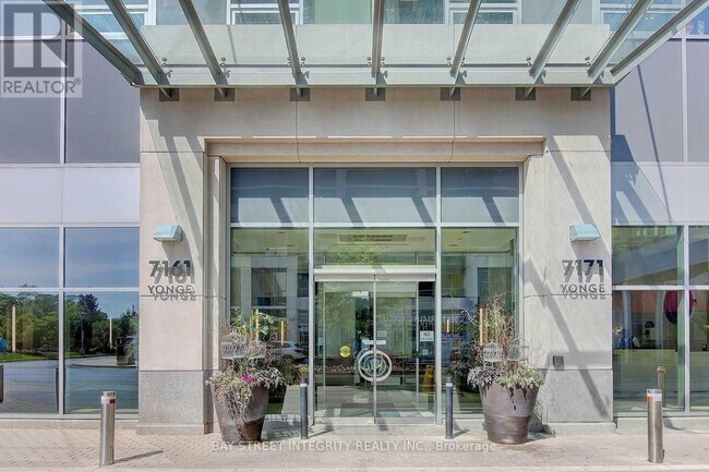 Photo du bâtiment - 7171 Yonge St