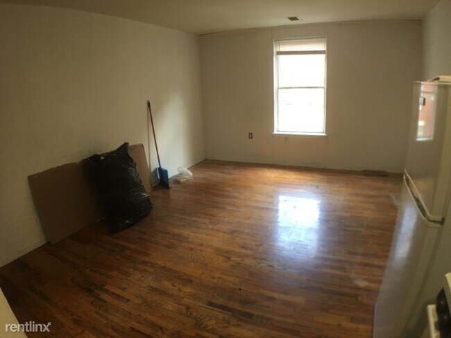 Building Photo - 1426 Lombard St