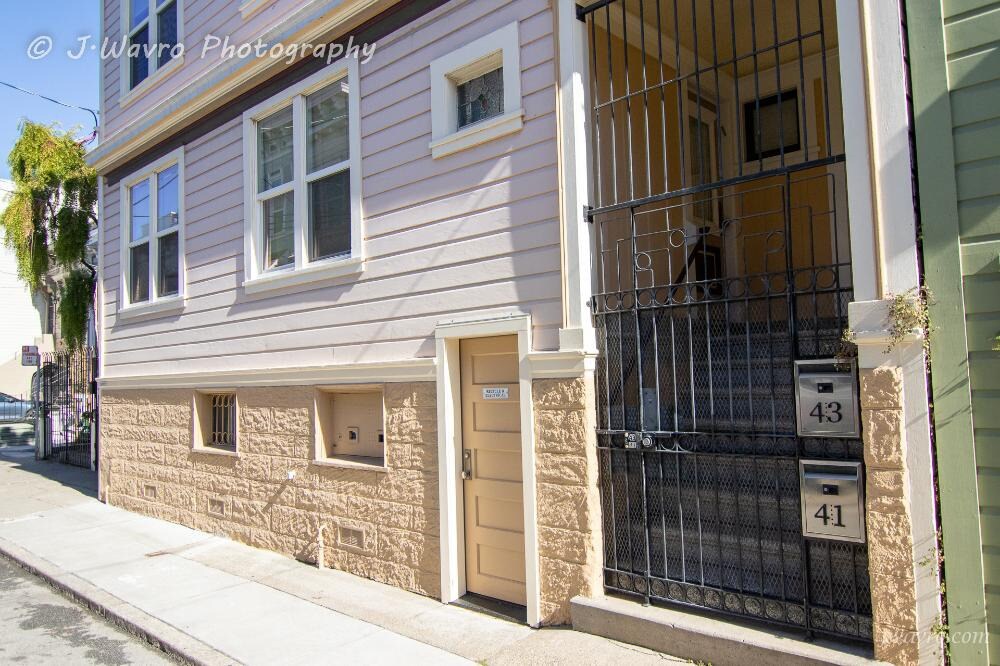 Primary Photo - 43 Abbey St