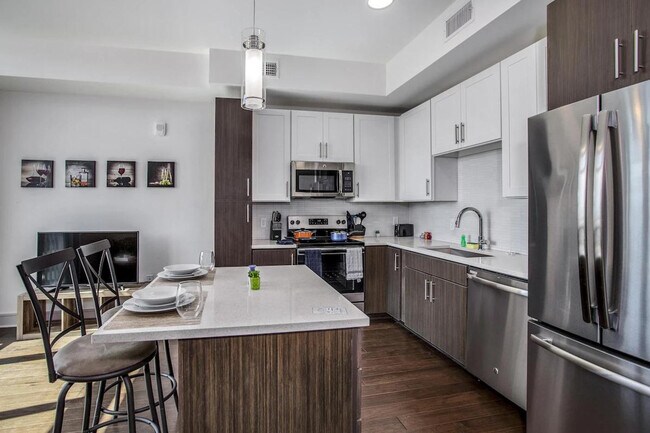 Foto del edificio - 6734 Main St