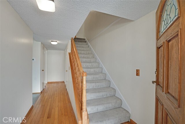 Building Photo - 8922 Pinehurst Cir