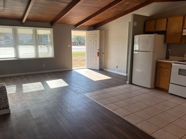 Foto del edificio - 4010 Legion Rd