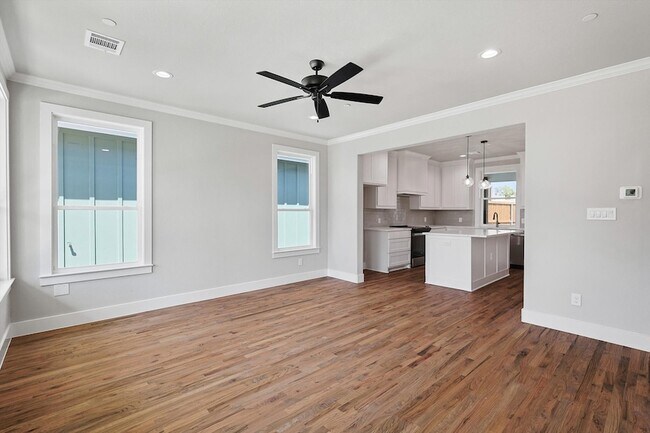 Foto del edificio - 514 Woodside Trl