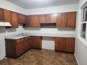 Building Photo - 17 Alexander Dr