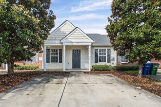 Building Photo - 109 Kousa Ln