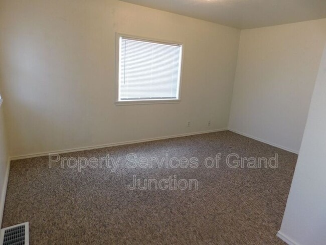 Photo - 957 Belford Ave House