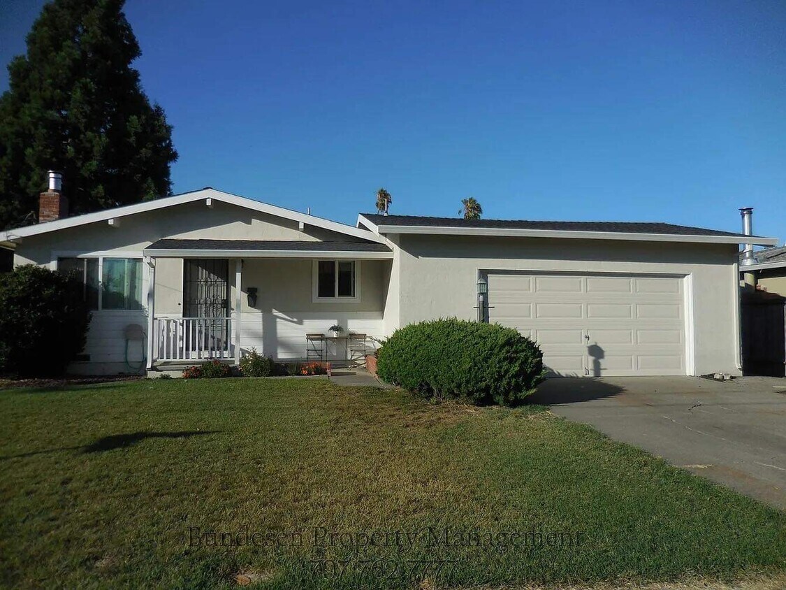 501 Adrienne Dr, Petaluma, CA 94954 Townhome Rentals in Petaluma CA