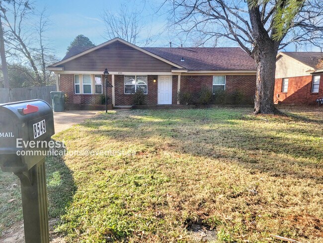 Foto del edificio - 8549 Southaven Cir W