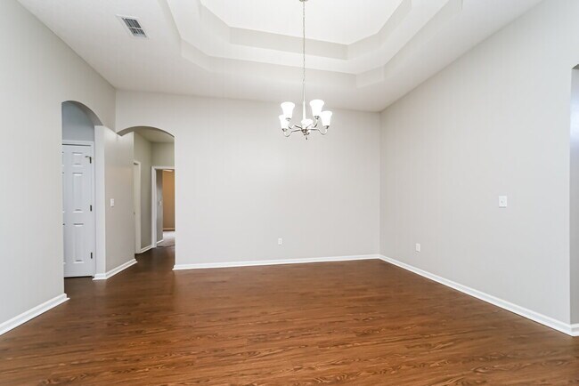 Building Photo - 3708 Southbank Cir