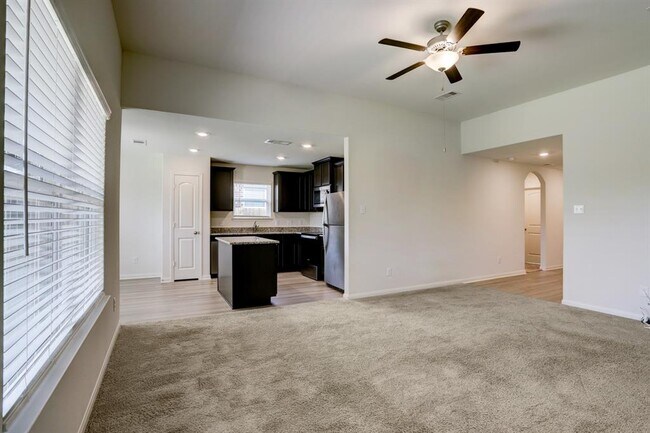 Building Photo - 348 Barrel Cactus Dr