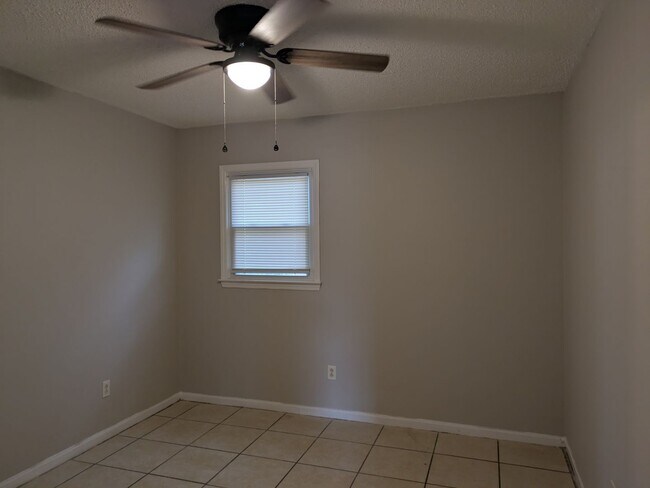 Foto del edificio - 211 8th Ave Dr SE