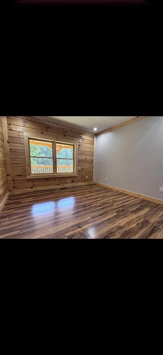 Foto del edificio - 1339 Hickory Point Dr