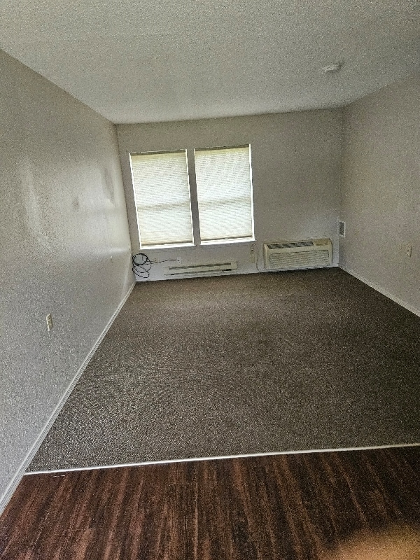 Foto del edificio - 314 Hutchinson St