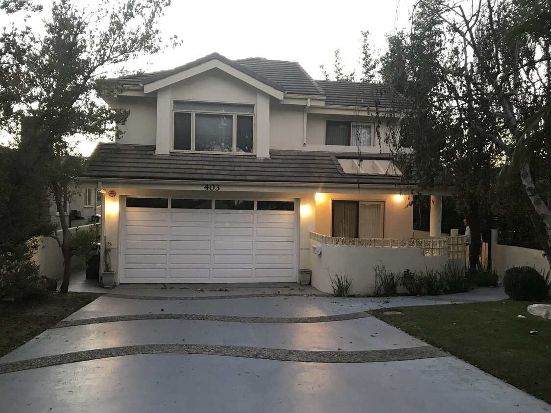 Primary Photo - 403 S Lucia Ave