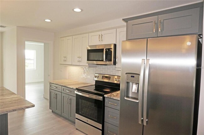 Foto del edificio - 345 San Carlos Dr