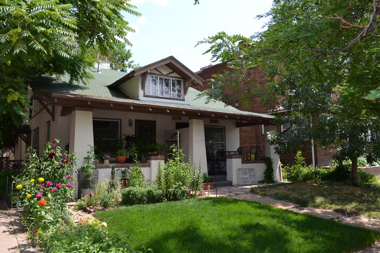 Building Photo F - 1220-1234 Logan St