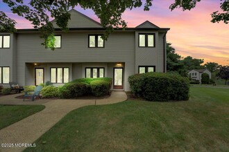 Building Photo - 291 Plum Dr