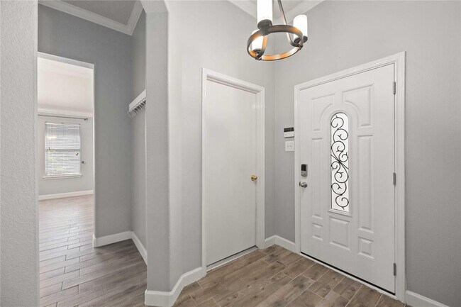 Building Photo - 20222 Charlisa Springs Dr