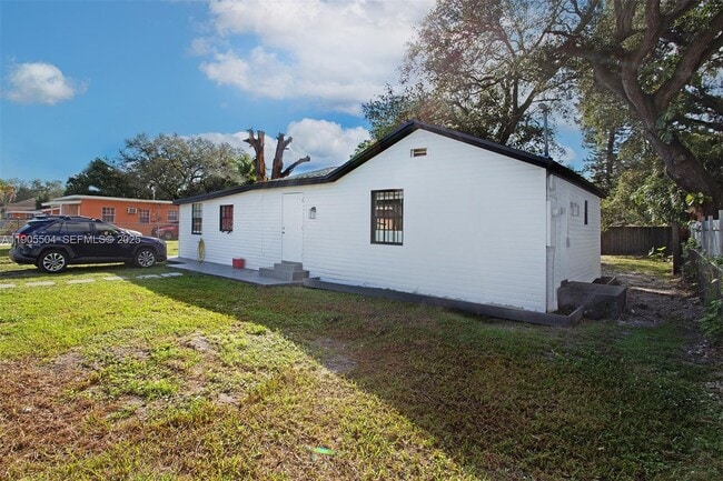 Foto del edificio - 1934 NW 92nd St